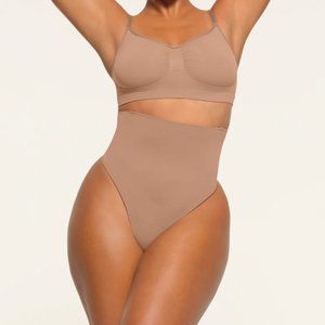 Skims Shape Wear Sienna Medium